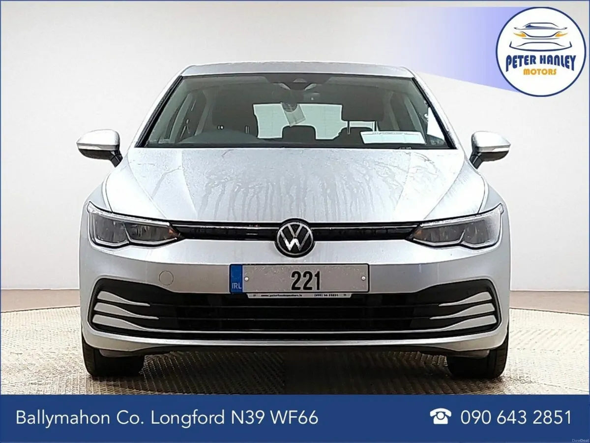 Volkswagen Golf Golf Life Tsi  Life  1.0 TSi 110 S - Image 3