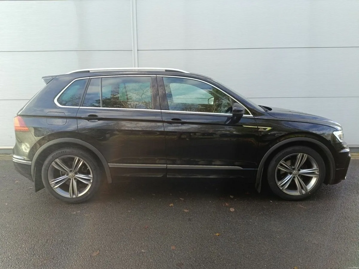 Volkswagen Tiguan 2.0 TDI 150HP R-Line Hi Spec Min - Image 2