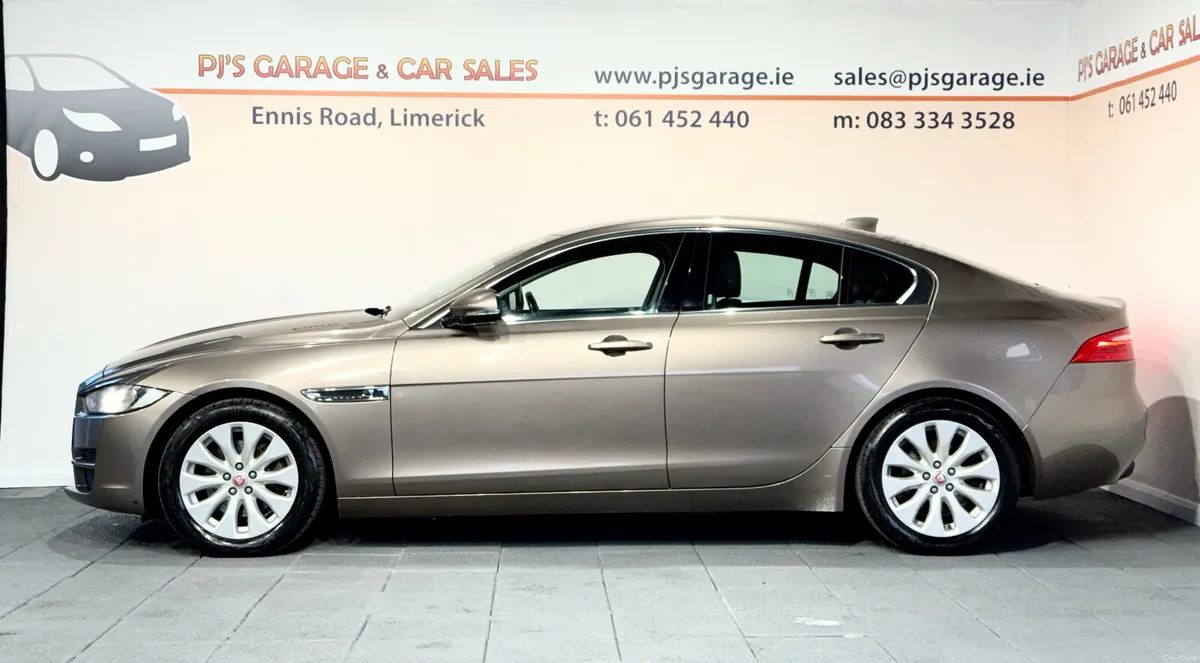 Jaguar XE 2016 - Image 4