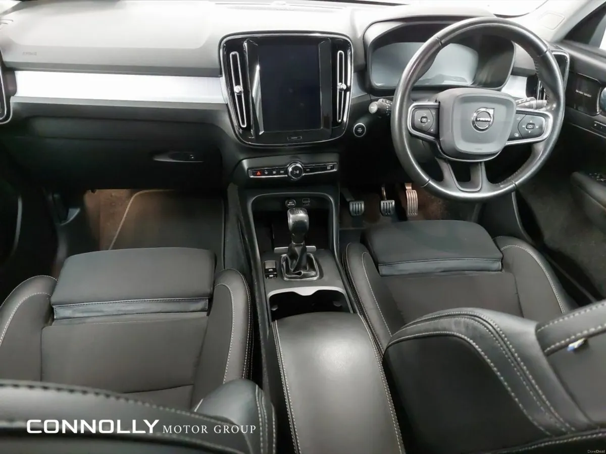Volvo XC40 Momemtum D4 | Diesel | €248pm | Heated - Image 4