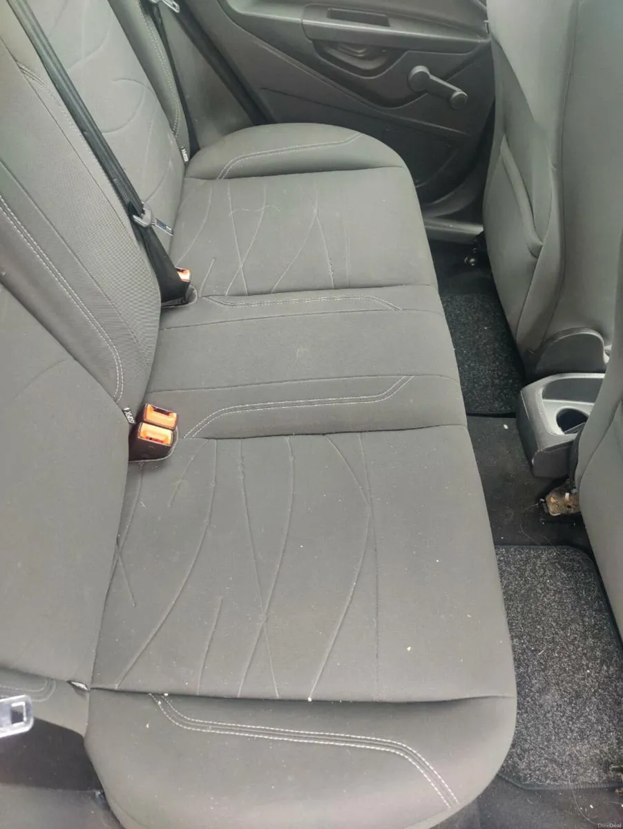 Ford Fiesta 132 - Image 4