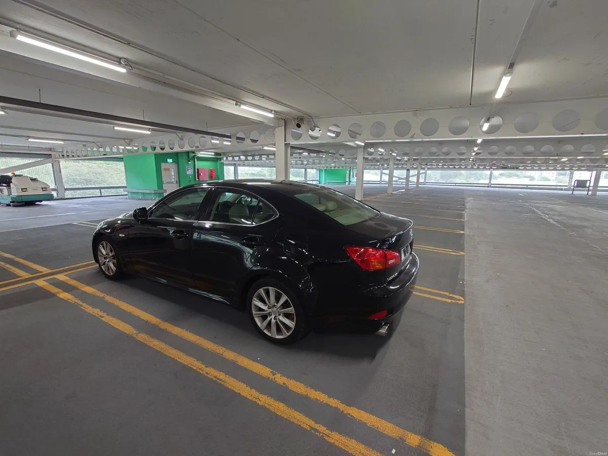 Lexus IS250 2008 6-Auto Very Clean Great Condition - Image 4