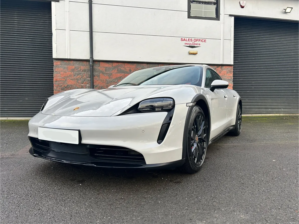 Porsche Taycan 2021 - Image 3