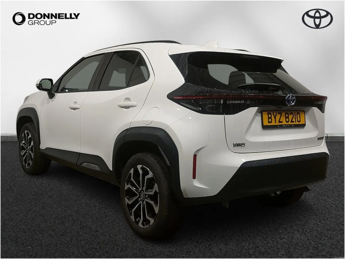 Toyota Yaris Cross Estate Design - Image 2