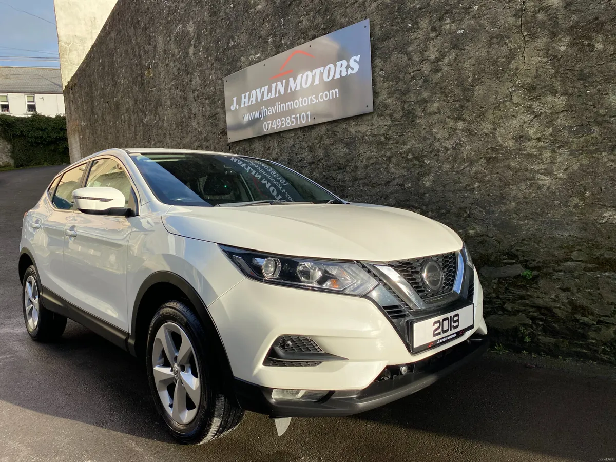 Mar 2019 Nissan Qashqai DCi Acenta Premium - Image 2
