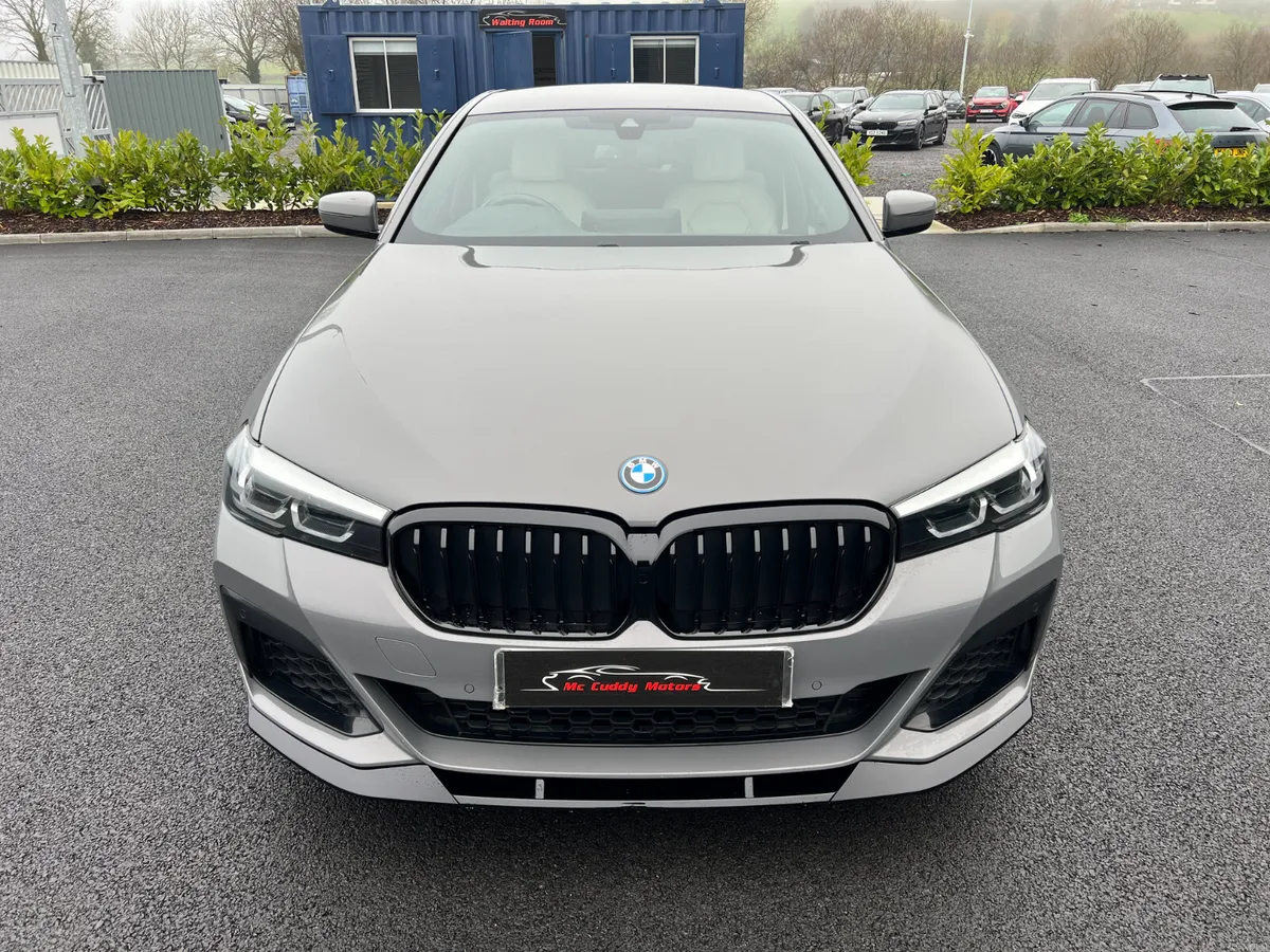 2022 (222) BMW 530E M Sport 2.0 Auto -Bernina Grey - Image 3