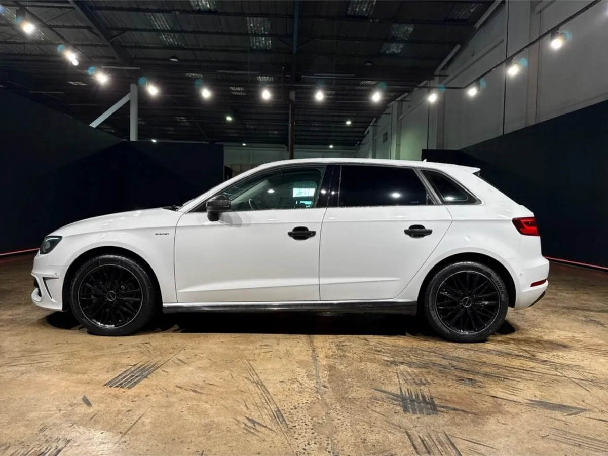 Audi A3 E-TRON 1.4L TFSI HYBRID AUTOMATIC - ELECTR - Image 6