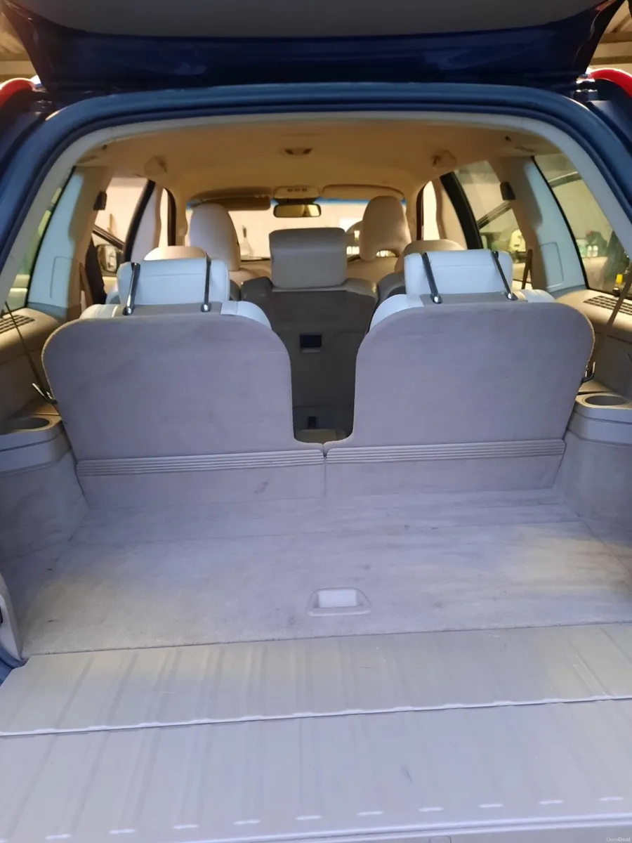 Volvo XC90 - Image 4