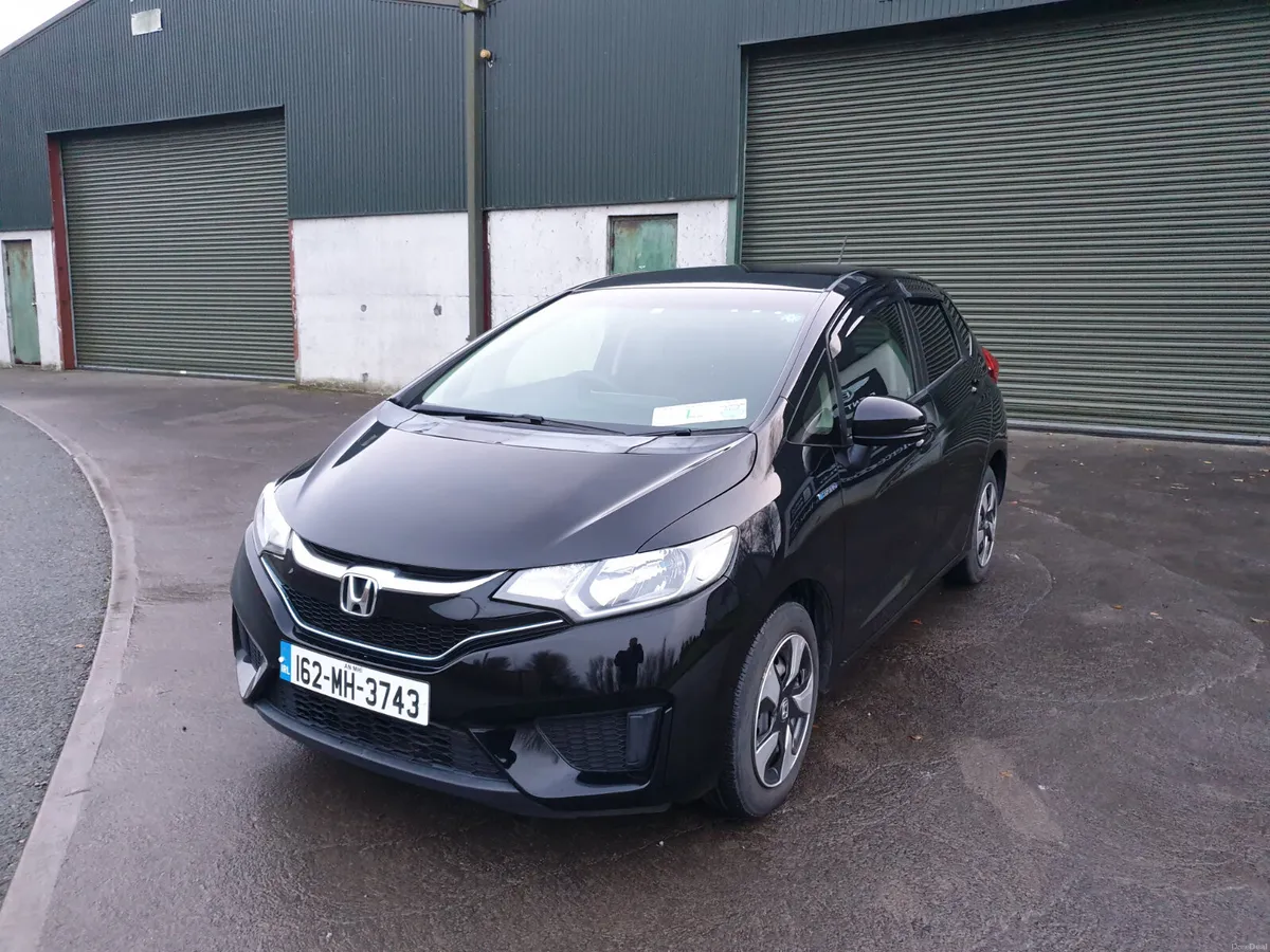 Honda Fit 2016 AUTO/ANDROID/R.CAMERA/ALARM/IMMOBIL - Image 2