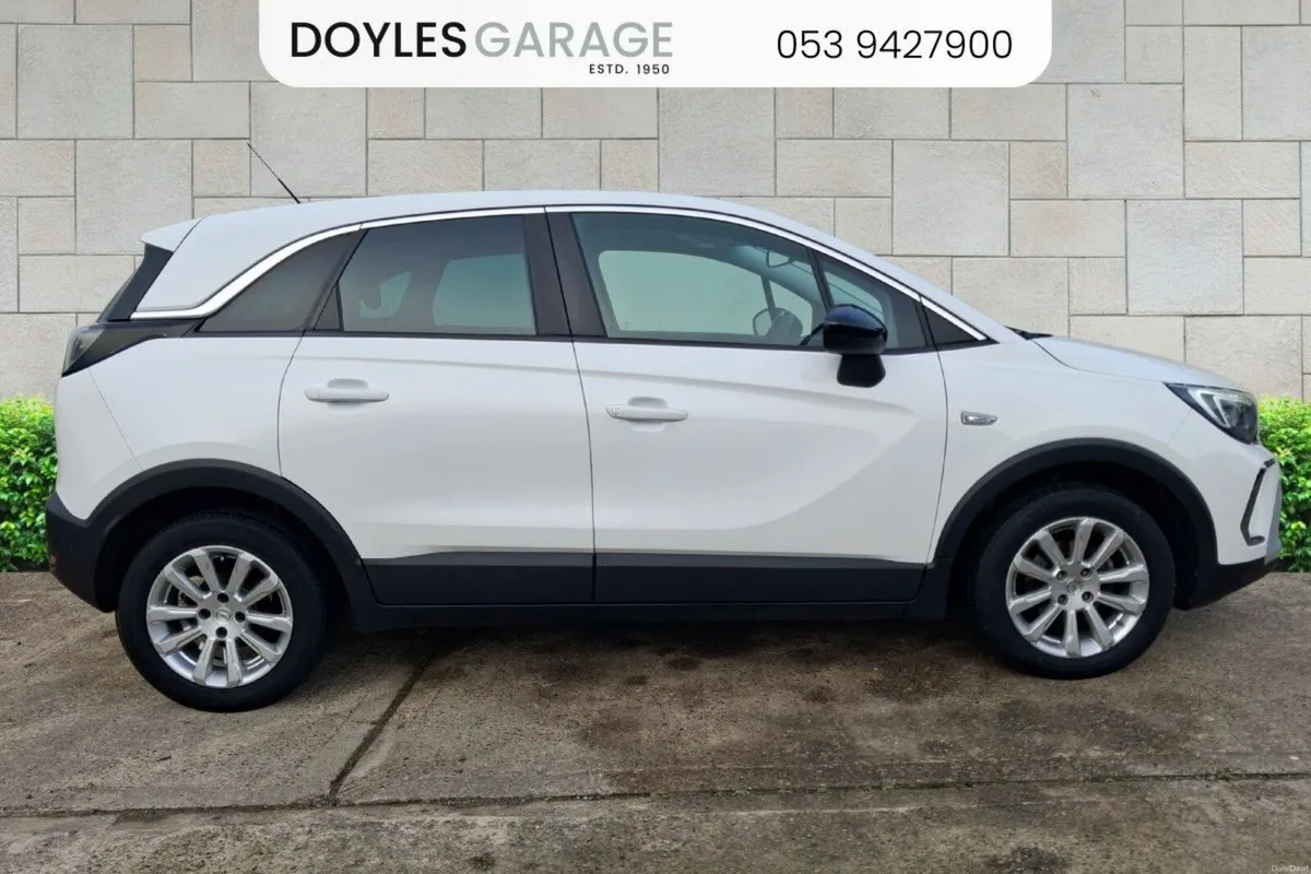 Opel Crossland Elite 1.5 Turbo Diesel 110bhp - Image 2