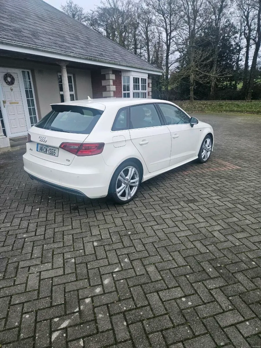 Audi A3 S-Line 1.6L - Image 2