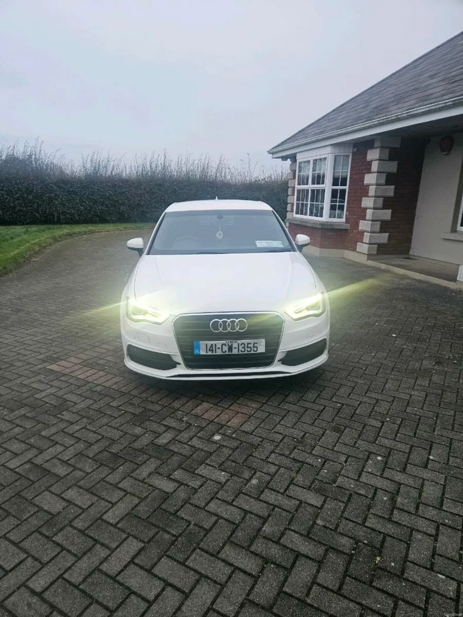 Audi A3 S-Line 1.6L - Image 3