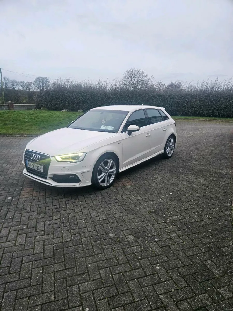 Audi A3 S-Line 1.6L - Image 4
