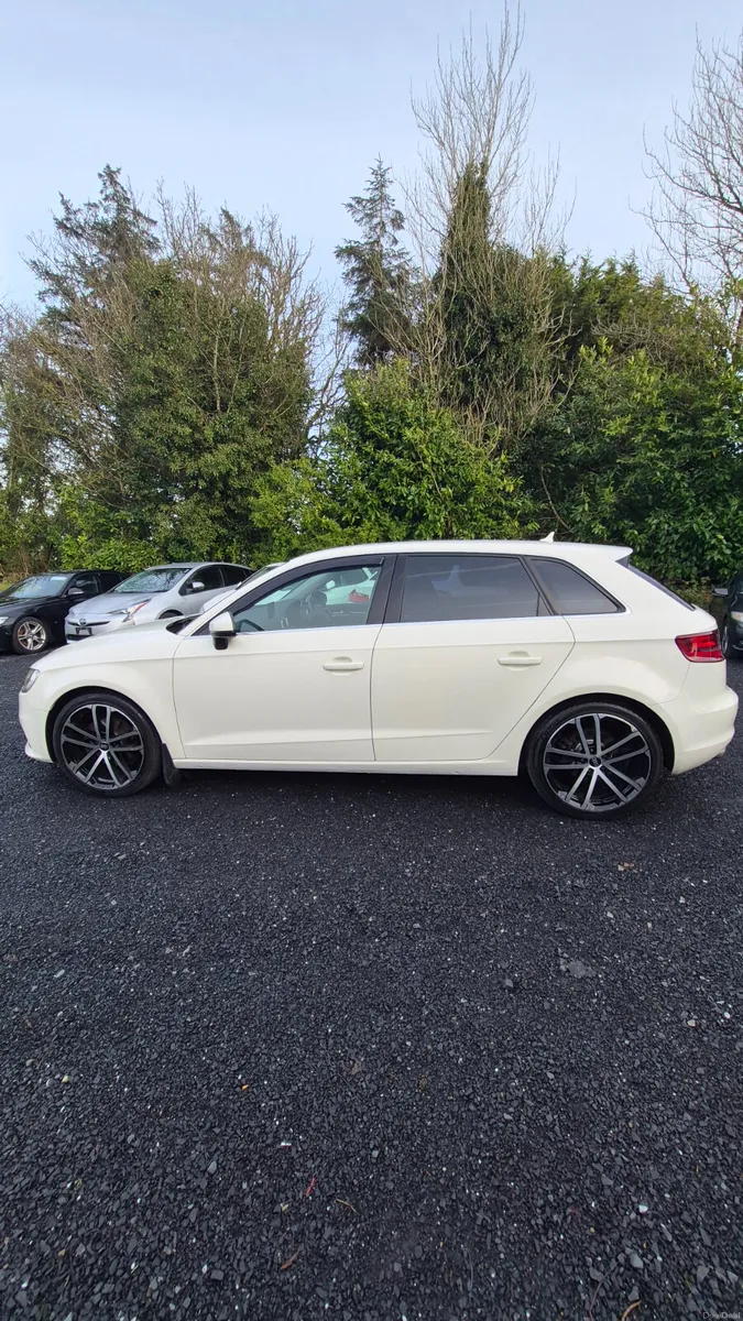 Audi A3 2015 - Image 4