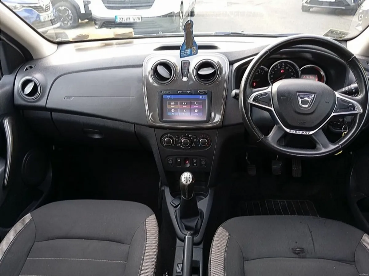 Dacia Sandero Stepway 1.5 dCi 90 STEPWAY SIGNATURE - Image 3