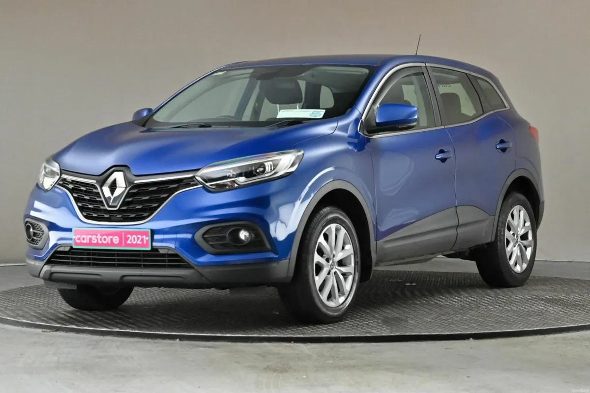 Renault Kadjar 1.5 DIESEL 6SPD PLAY BLUE** - Image 3