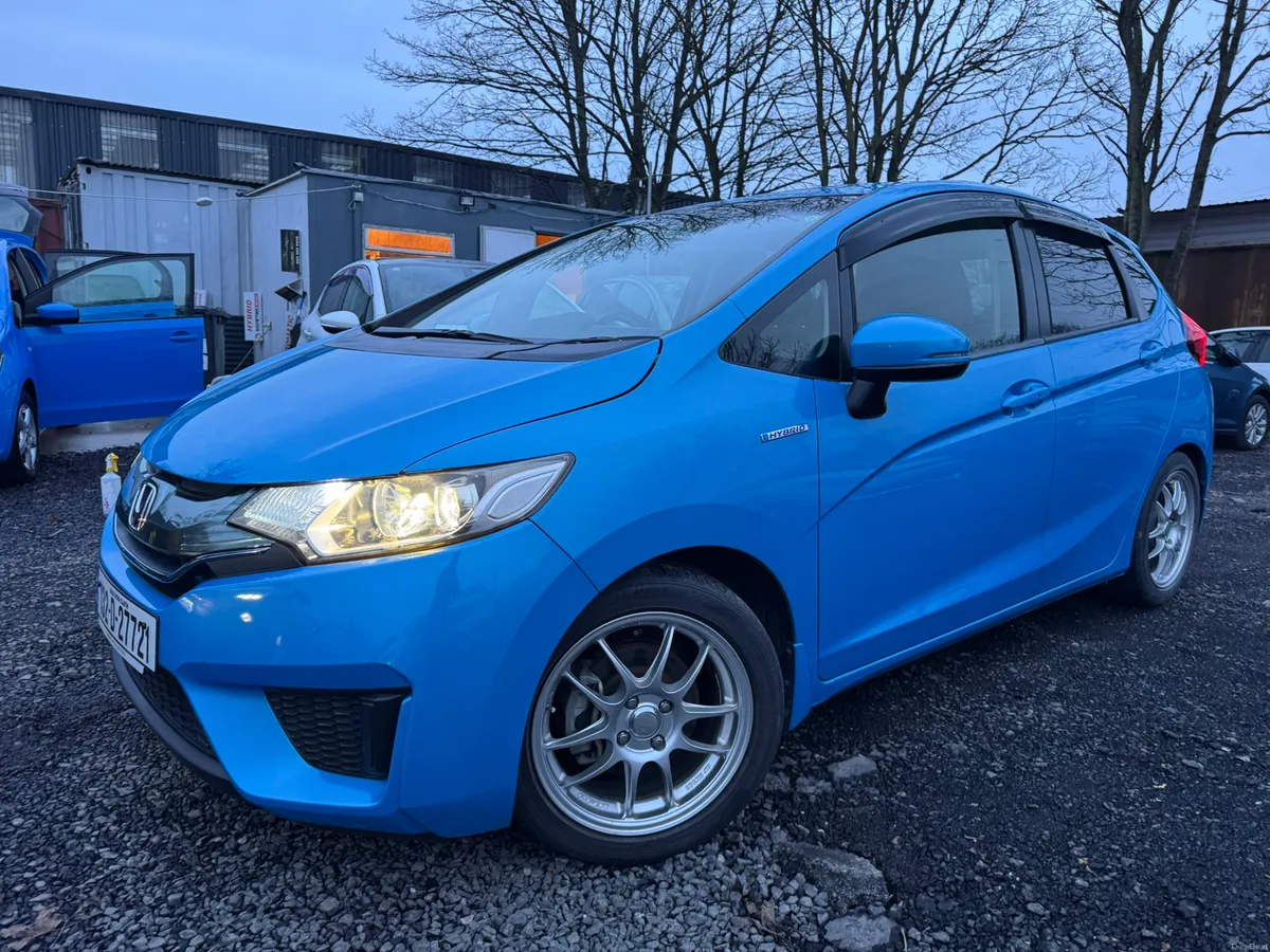 HONDA FIT HYBRID AUTOMATIC - Image 2