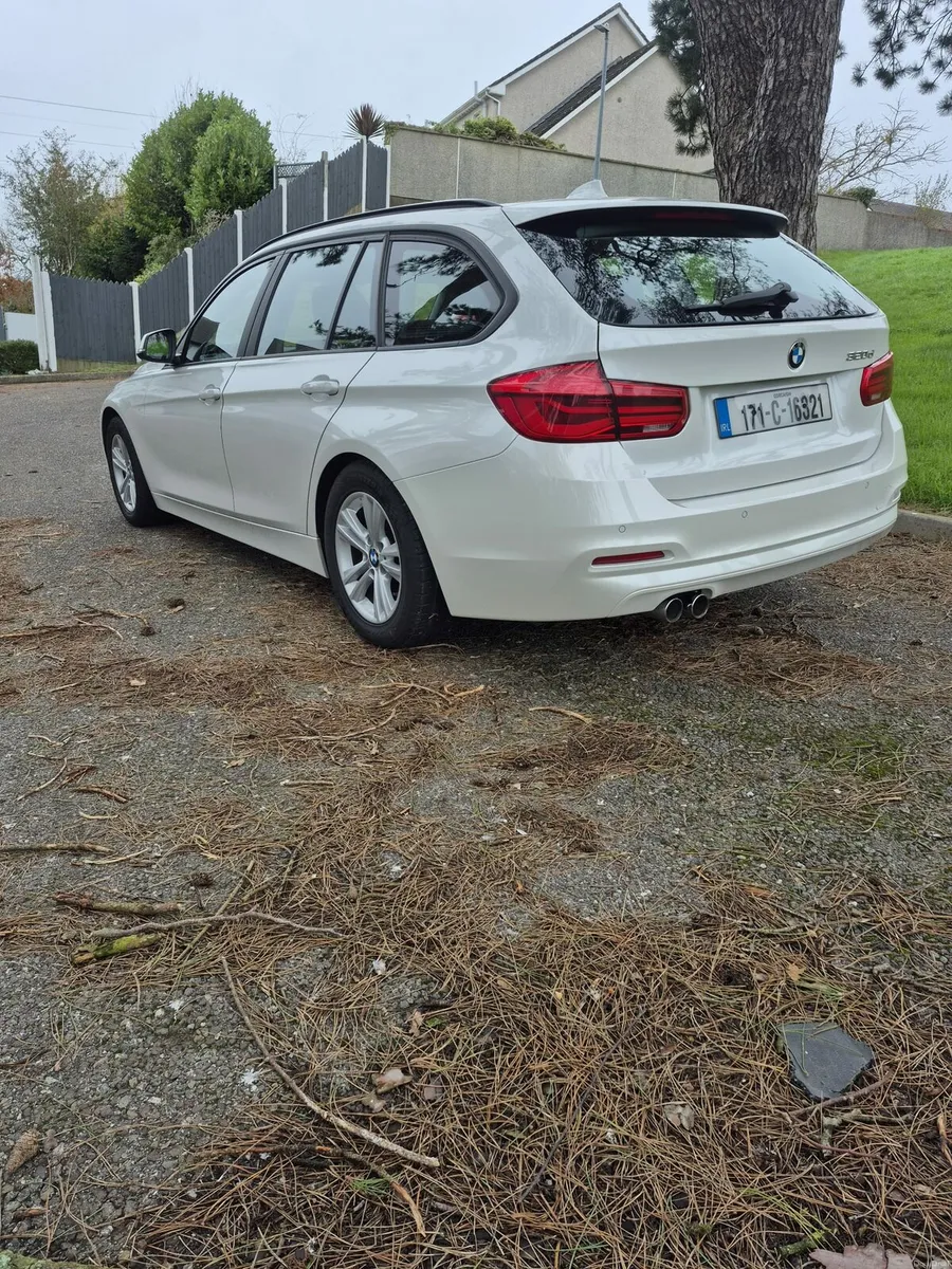 BMW 3 - Image 5