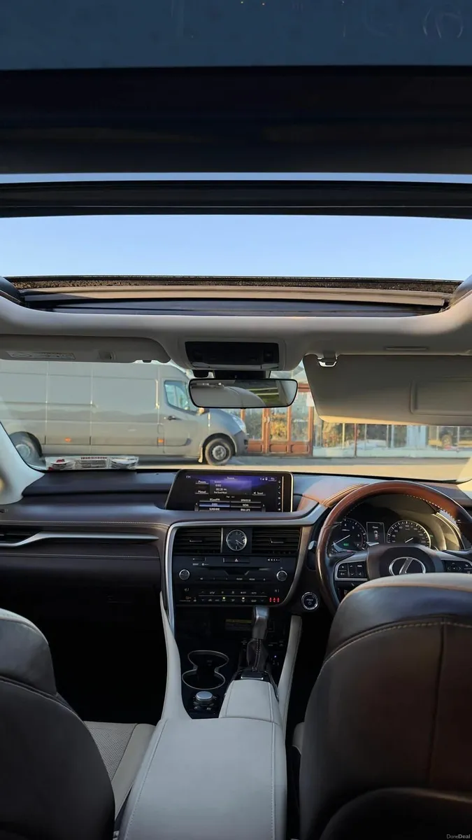 Lexus RX 450h - Image 4