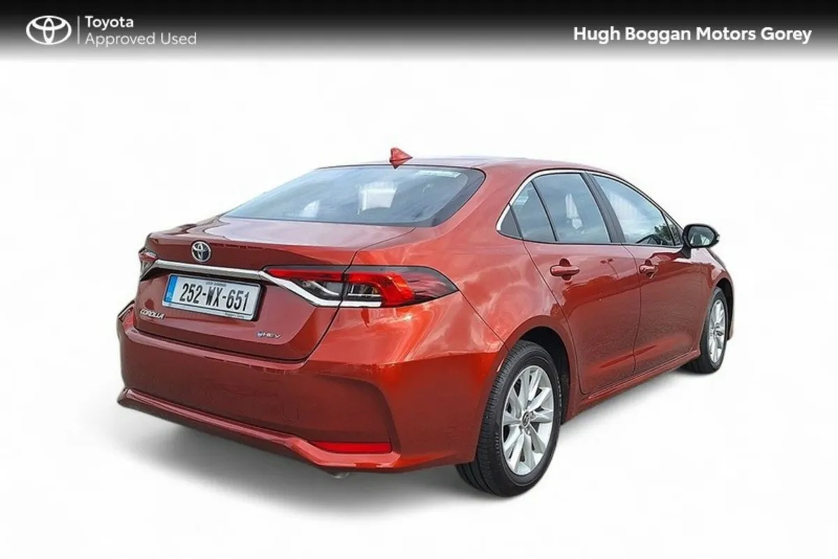 Toyota Corolla COROLLA SALOON LUNA - Image 2