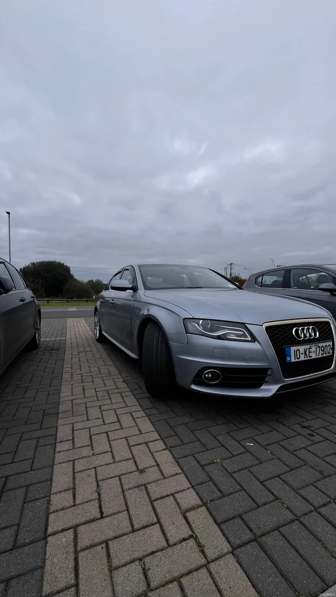 Audi A4 2010 - Image 1