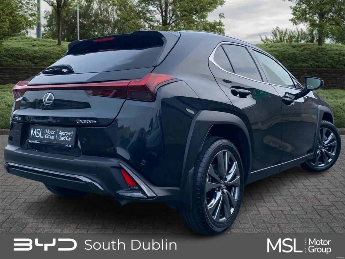 Lexus UX UX300h F Sport Design - Image 3
