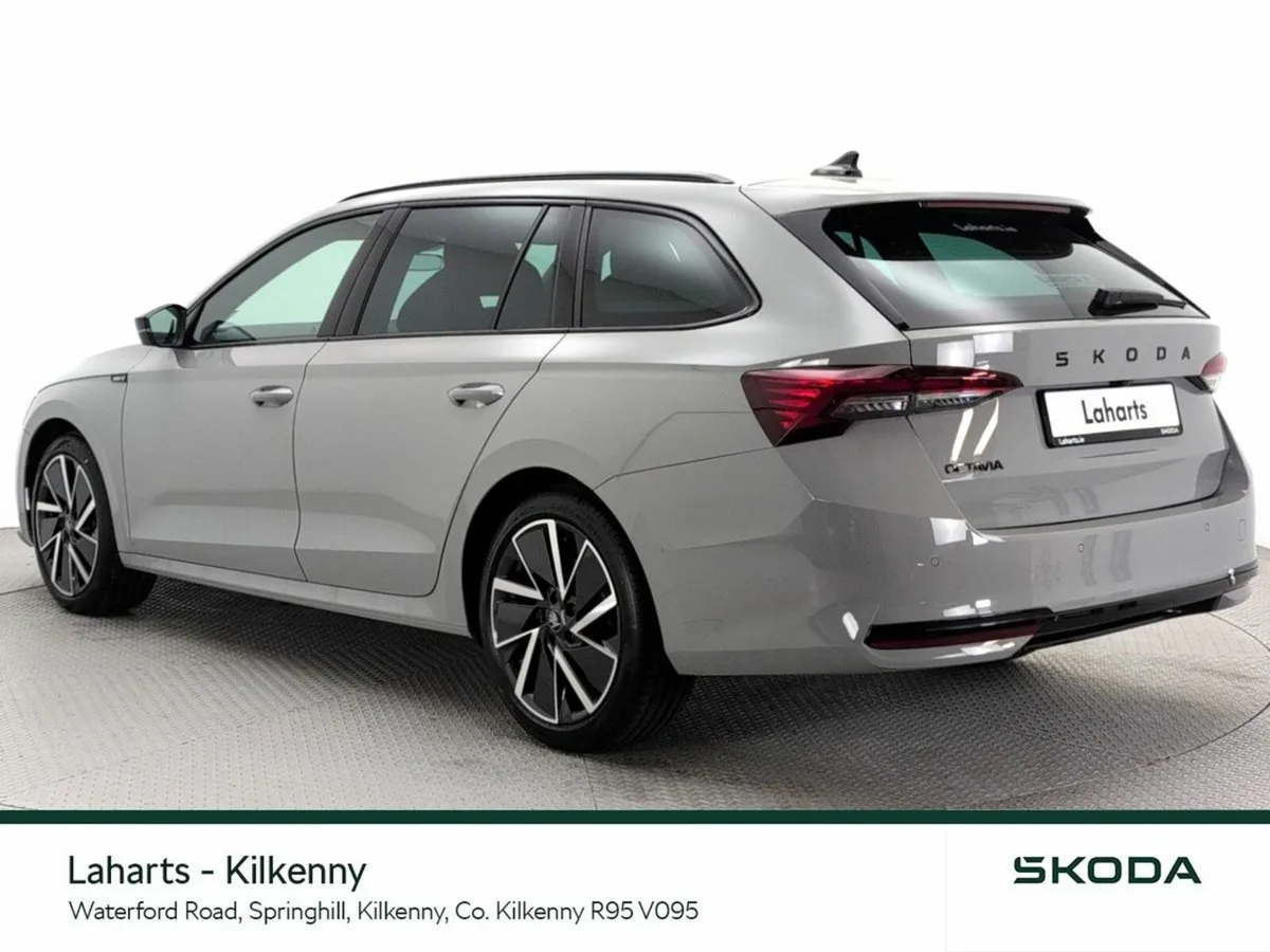 Skoda Octavia COMBI SPORTLINE 2.0TDI 150HP DSG - Image 3