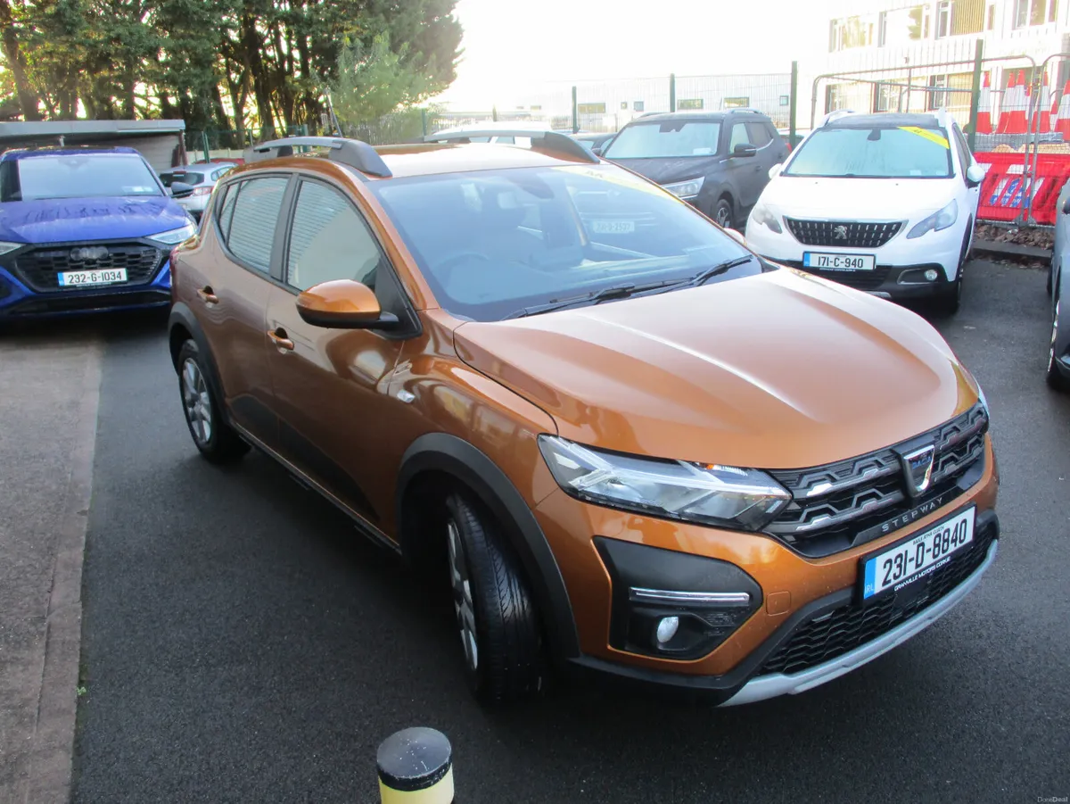 Dacia Sandero Stepway tce 2023 - Image 3
