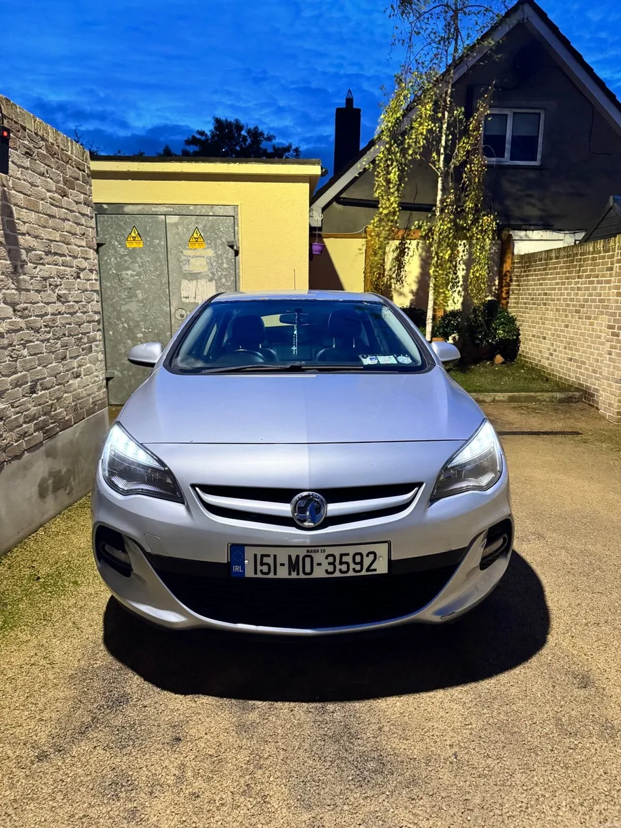Vauxhall Astra 2015 - Image 1