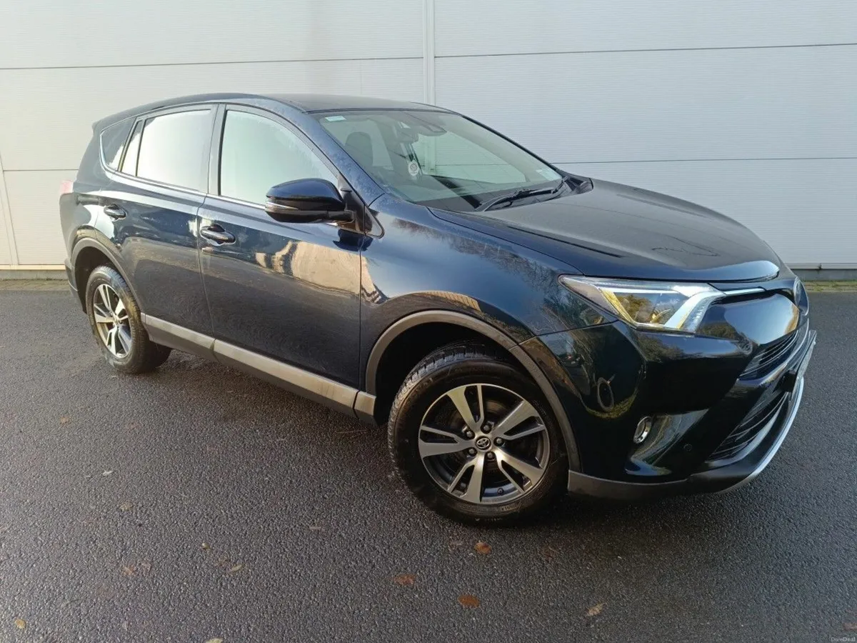 Toyota RAV4 2.0 D-4D 143Bhp 2WD AURA - Image 1