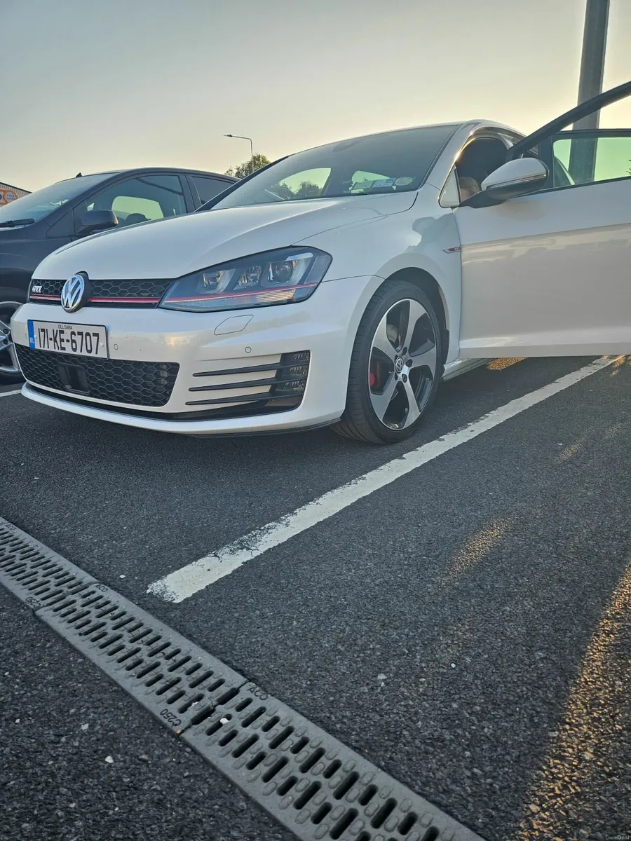 Volkswagen Golf 171 MK7 GTI DSG 5dr - Image 2