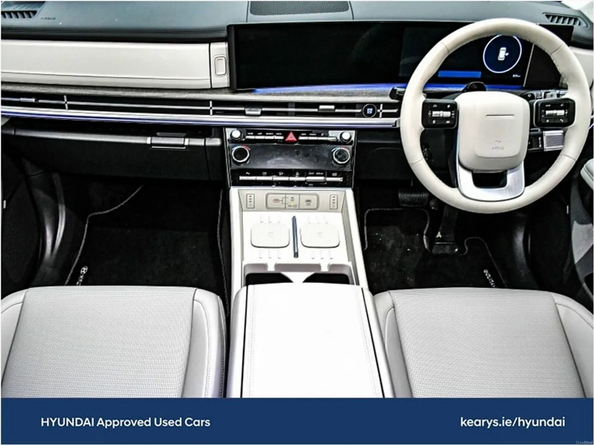 Hyundai Santa Fe PHEV 4WD Premium Order Your 262 T - Image 4