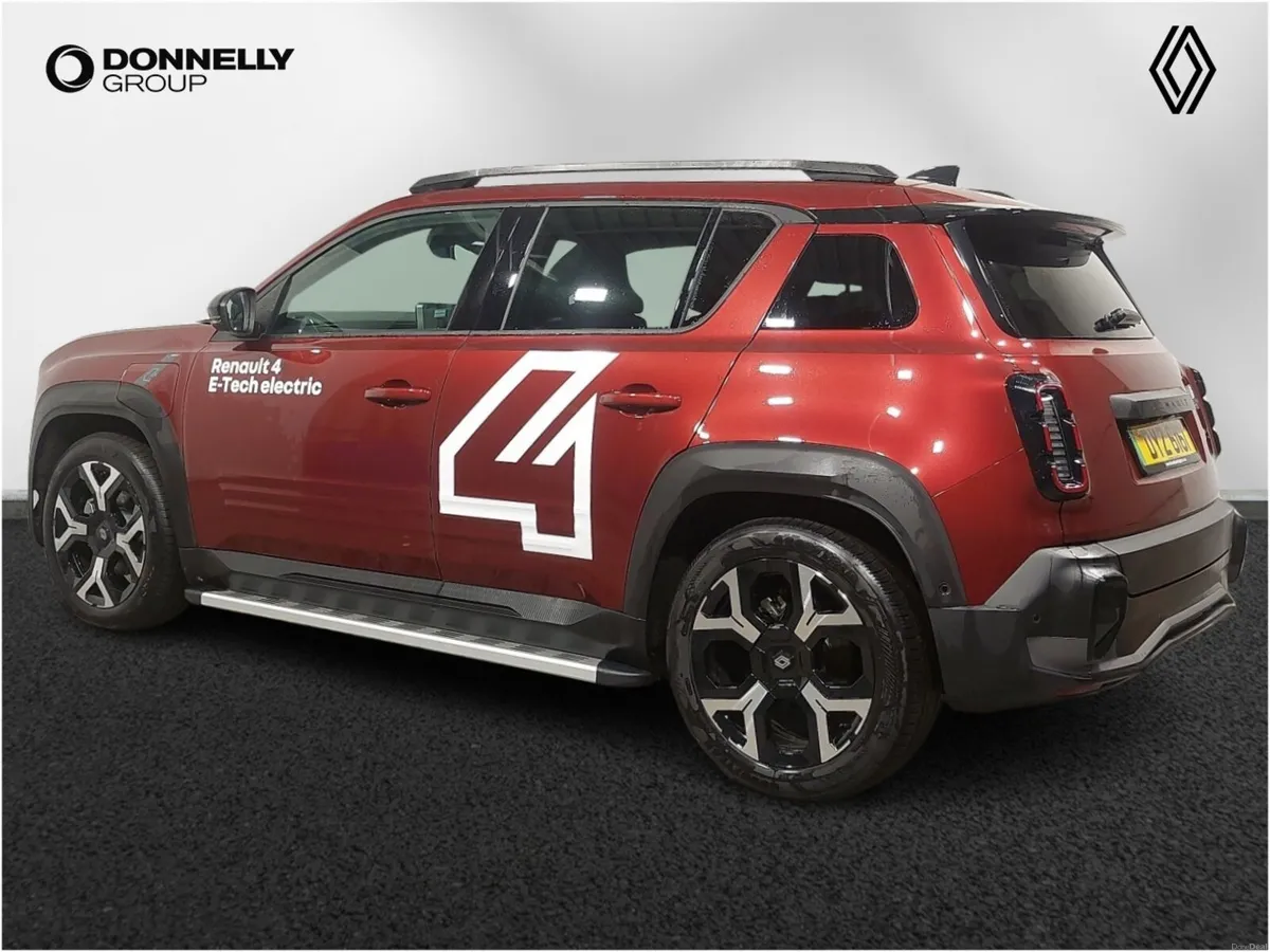 Renault 4 E-Tech Estate Techno - Image 2