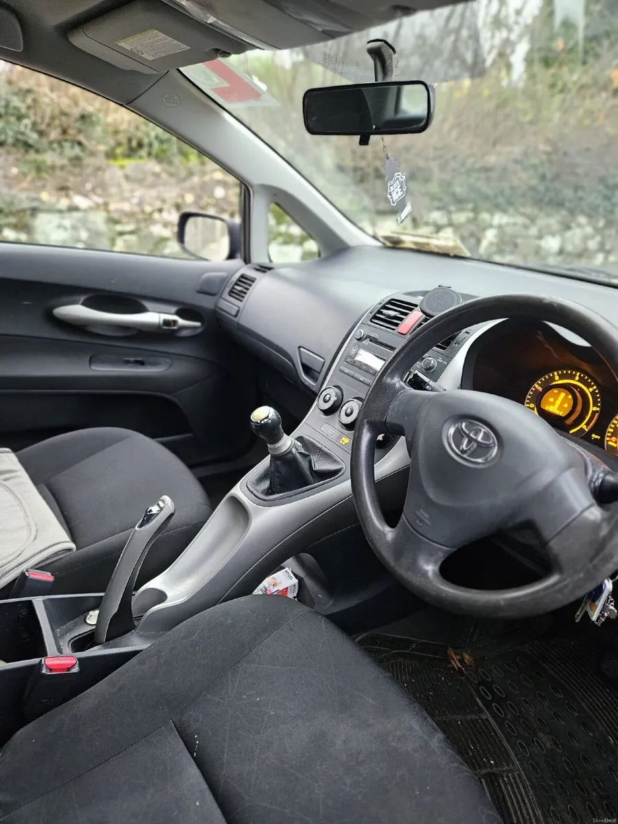 Toyota Auris 2008 - Image 4