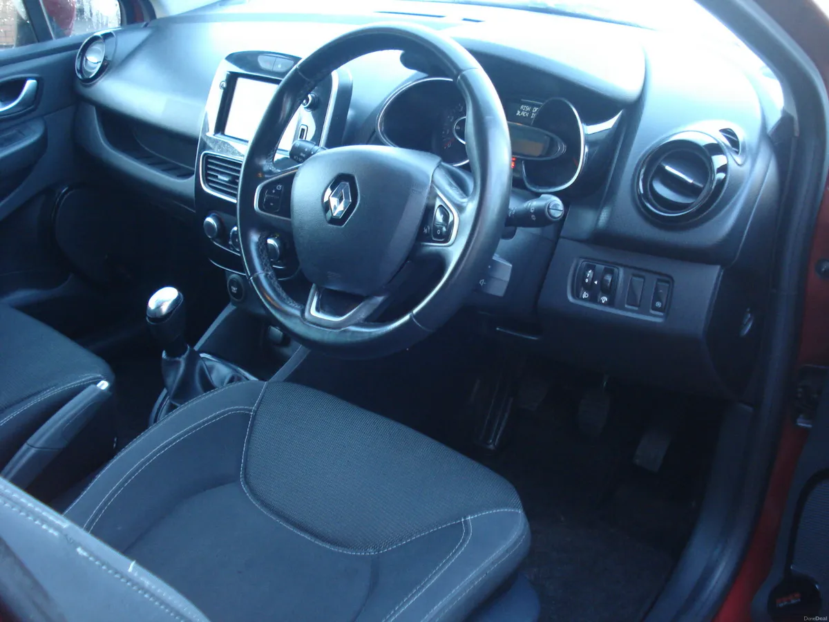 Renault Clio 2019 - Image 6