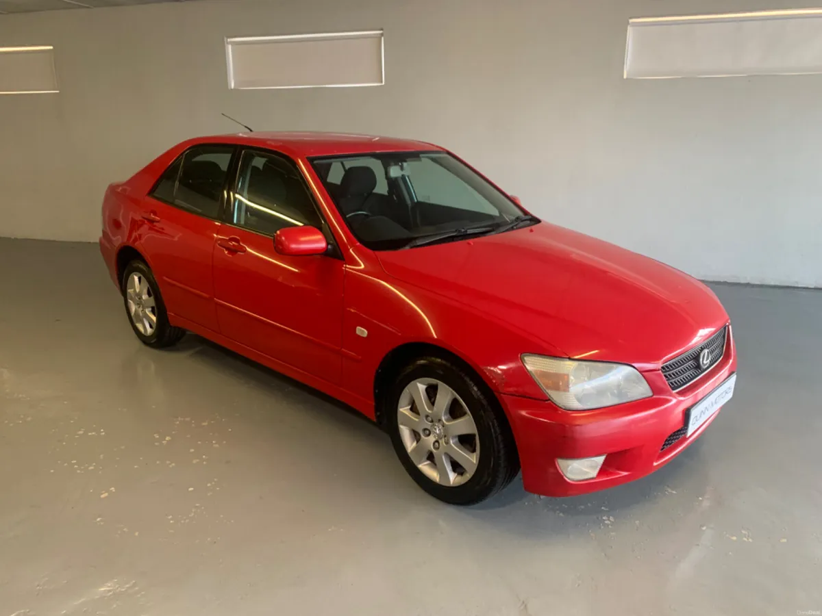 2003 LEXUS IS200 S AUTO - Image 1