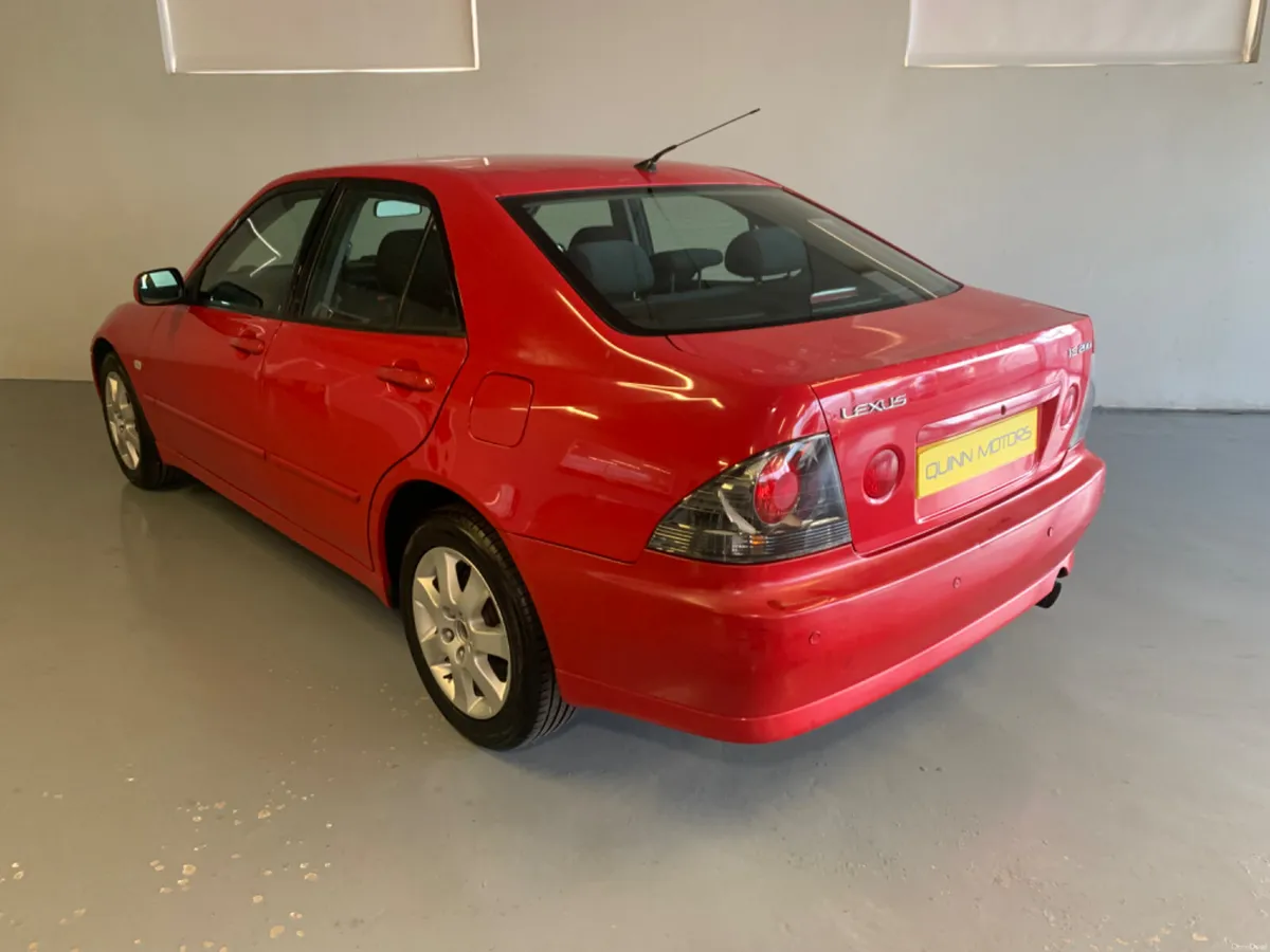 2003 LEXUS IS200 S AUTO - Image 5