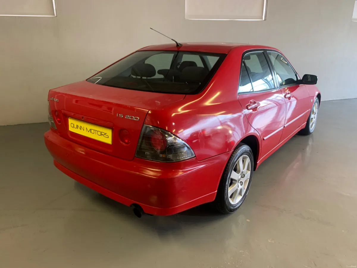 2003 LEXUS IS200 S AUTO - Image 3