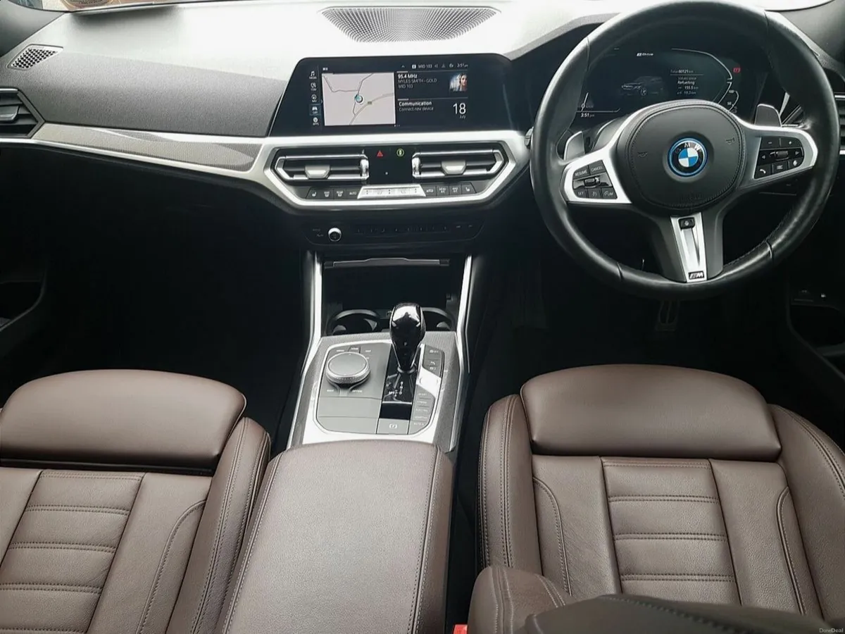BMW 3-Series 330e M Sport Pro Edition - Image 4