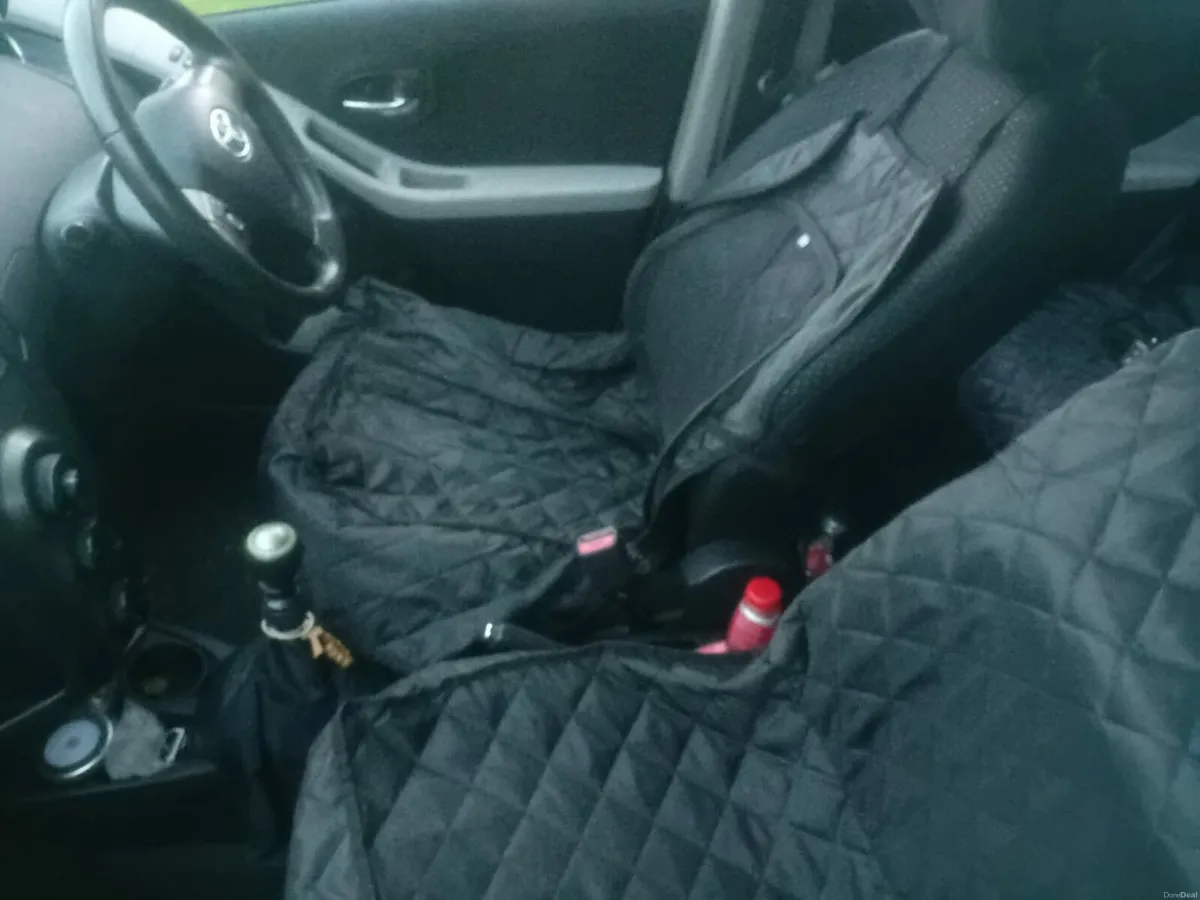 Toyato yaris - Image 4