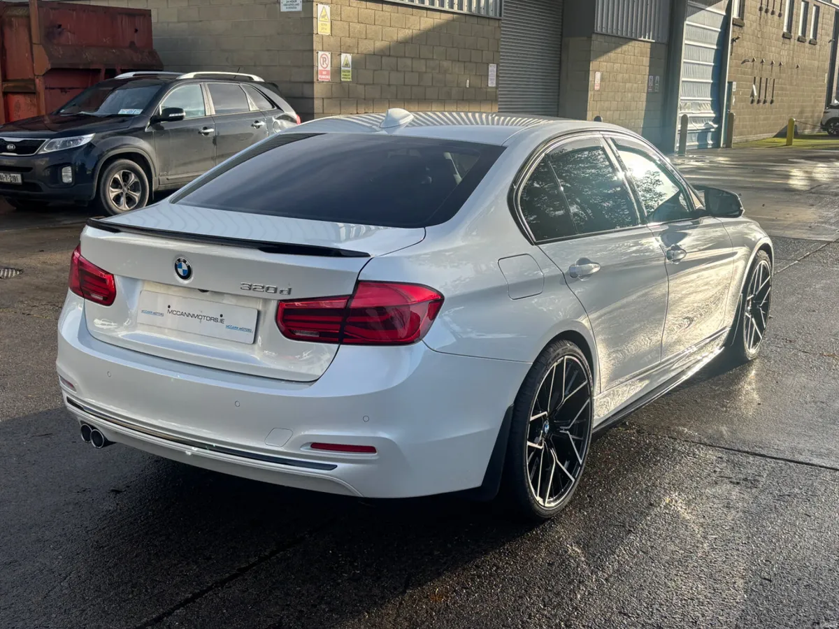 2018 BMW 320D LUXURY AUTO FULLY LOADED WITH EXTRAS - Image 4