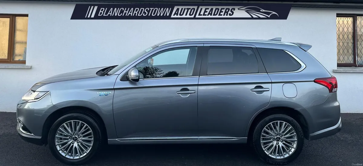 MITSUBISHI OUTLANDER 2.4 INTENSE 208BHP 4WD PHEV - Image 2