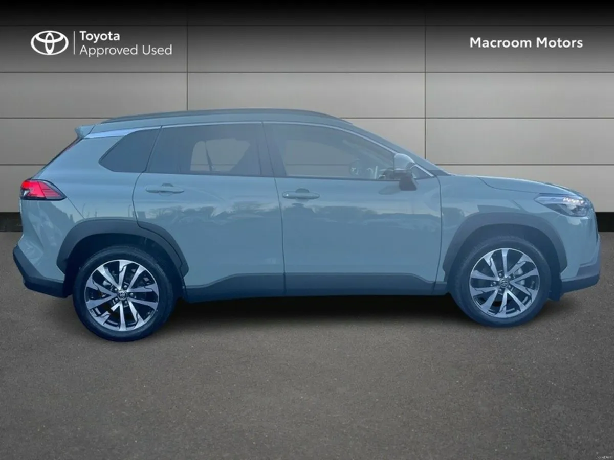 Toyota Corolla Cross FRESH SELECTION OF TRADE-INS - Image 3
