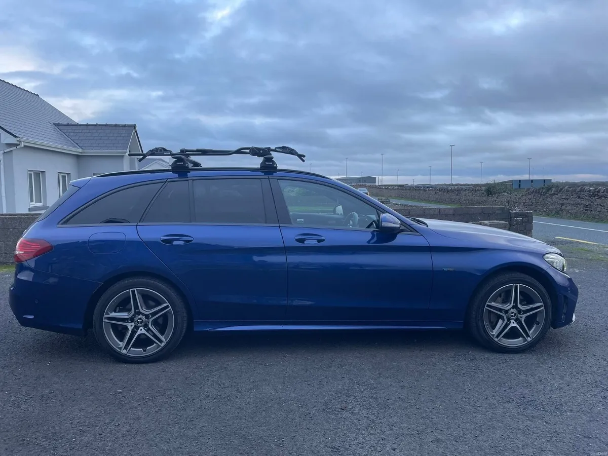 Mercedes c300de amg premium plus night package. - Image 3