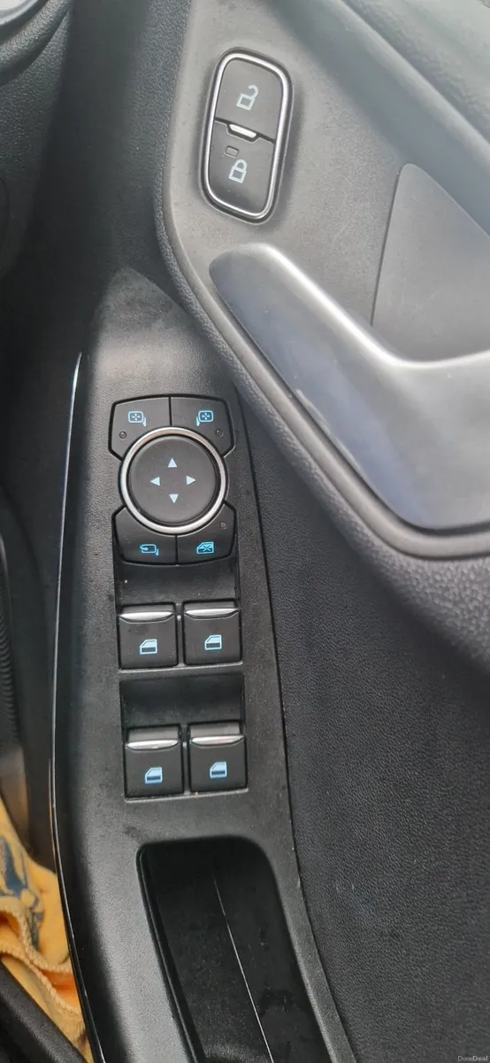 Ford Fiesta 2021 1.0 mild hybrid st line - Image 2