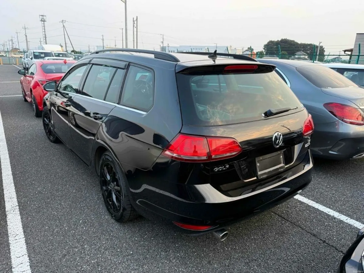 Volkswagen Golf FACTORY ALLOYS - PADDLE SHIFT - CR - Image 2