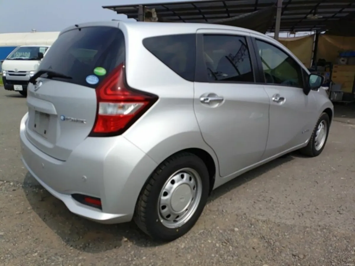 Nissan Note E-POWER HYBRID - PUSH START/STOP BUTTO - Image 2