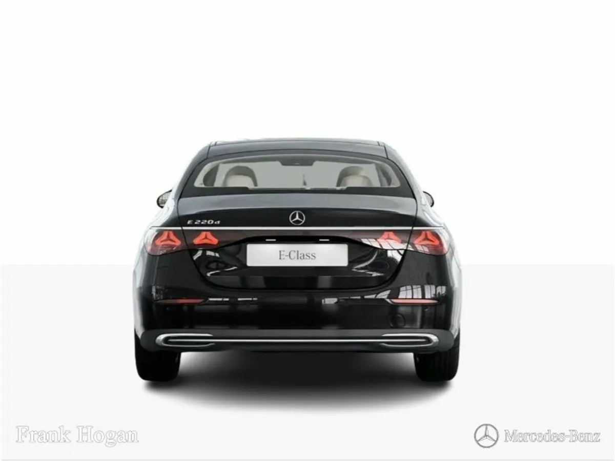 Mercedes-Benz E-Class E220d Avantgarde 2.0 Diesel - Image 4
