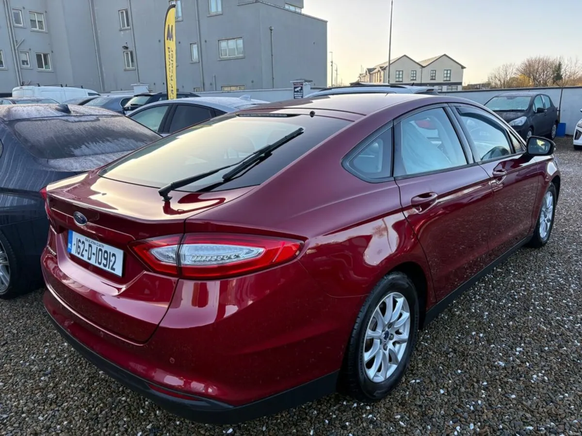 Ford Mondeo 1.6 TD 115 Zetec €9999 - Image 4