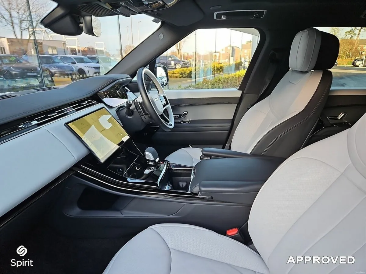 Land Rover Range Rover Sport 3.0 PHEV 460PS SE Dyn - Image 3